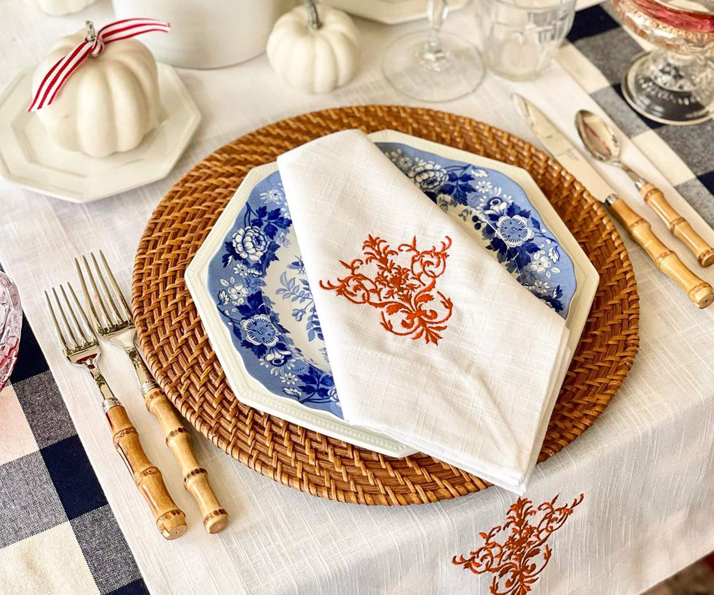 White Wedding Napkins - Victorian Napkins
