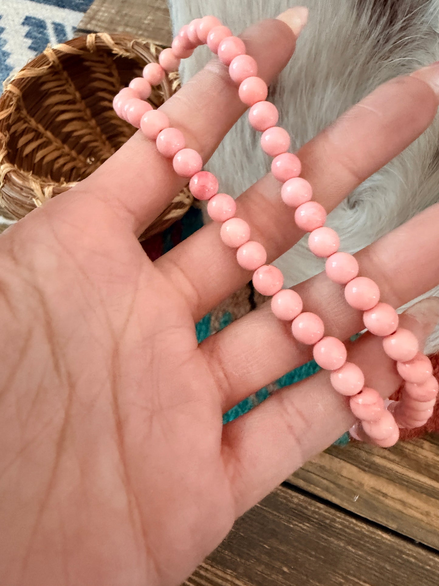 Handcrafted 6mm Queen Pink Conch 18” Beaded Necklace