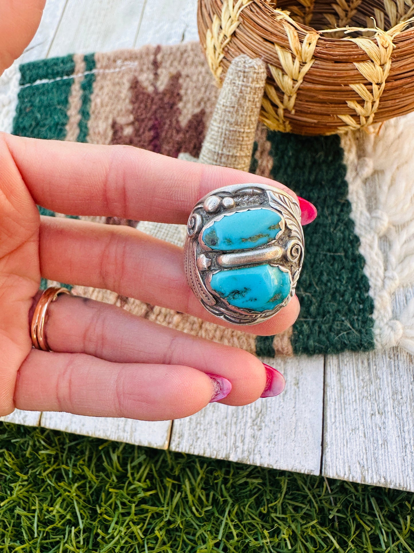 Old Pawn Handcrafted Turquoise & Sterling Silver Ring Size 12