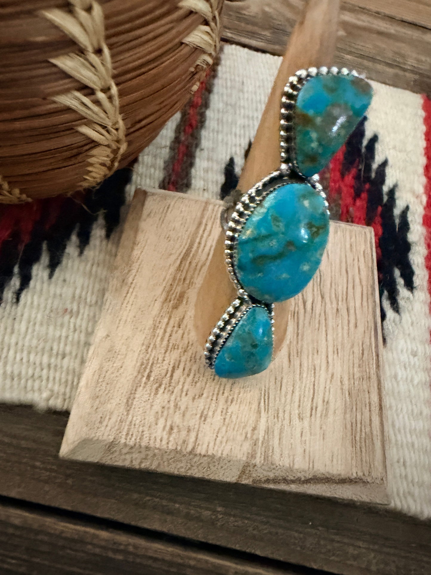 Handcrafted Kingman Turquoise & Sterling Silver Ring Size 5.75