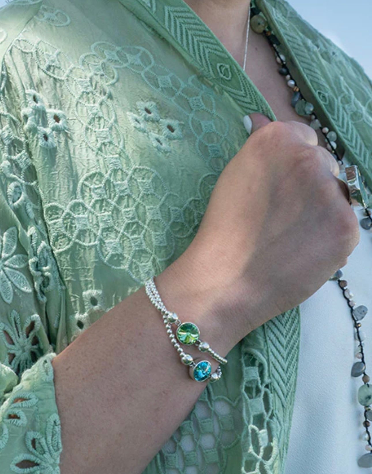 Beaded Sterling Silver Stretch Bracelet w/ Center Crystal Peridot