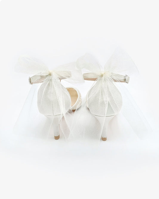Crochet Lace Pointy Toe Wedding Kitten Low Heel with Tulle Back Bow