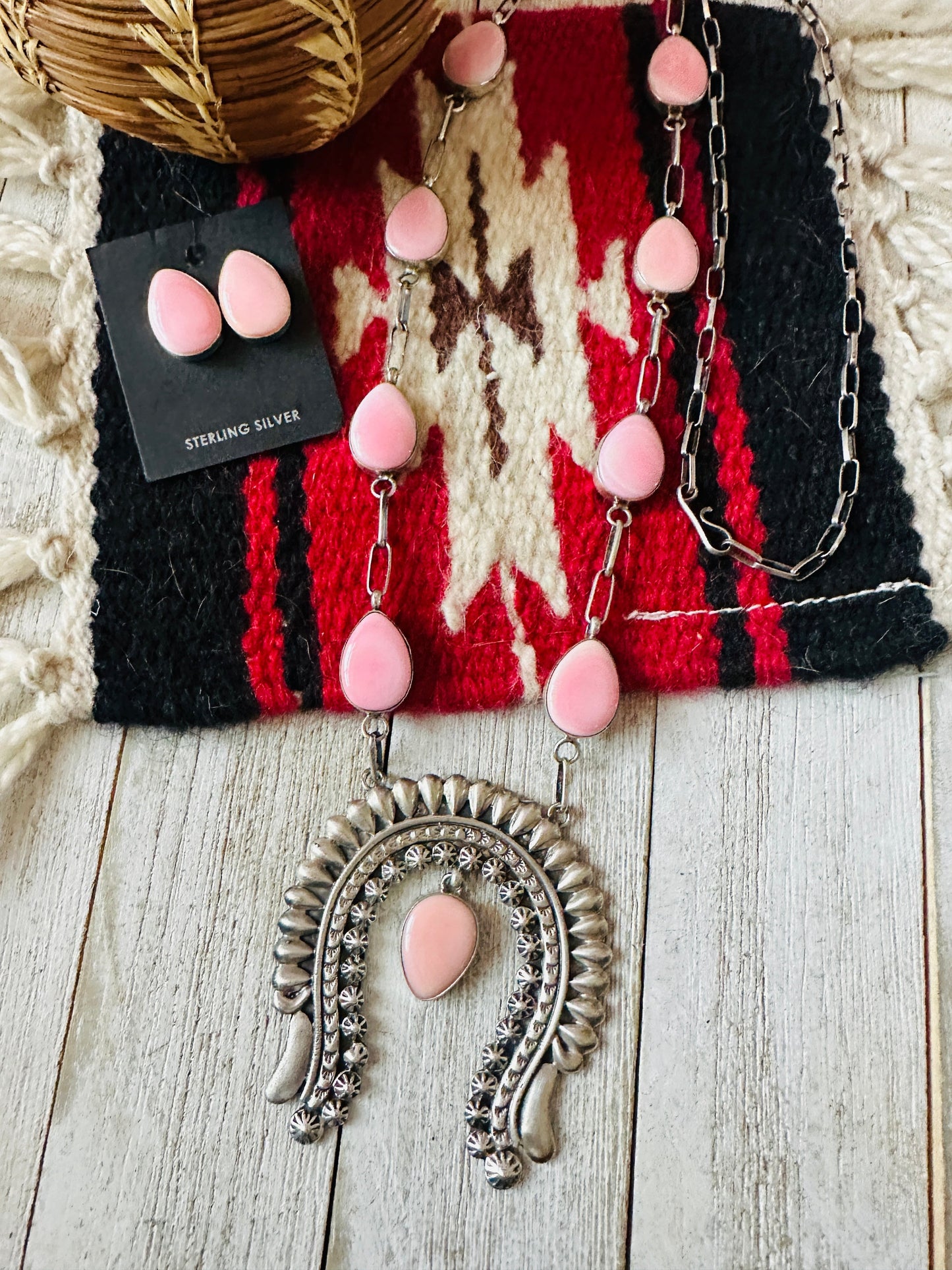 Navajo Queen Pink Conch & Sterling Silver Naja Necklace Set