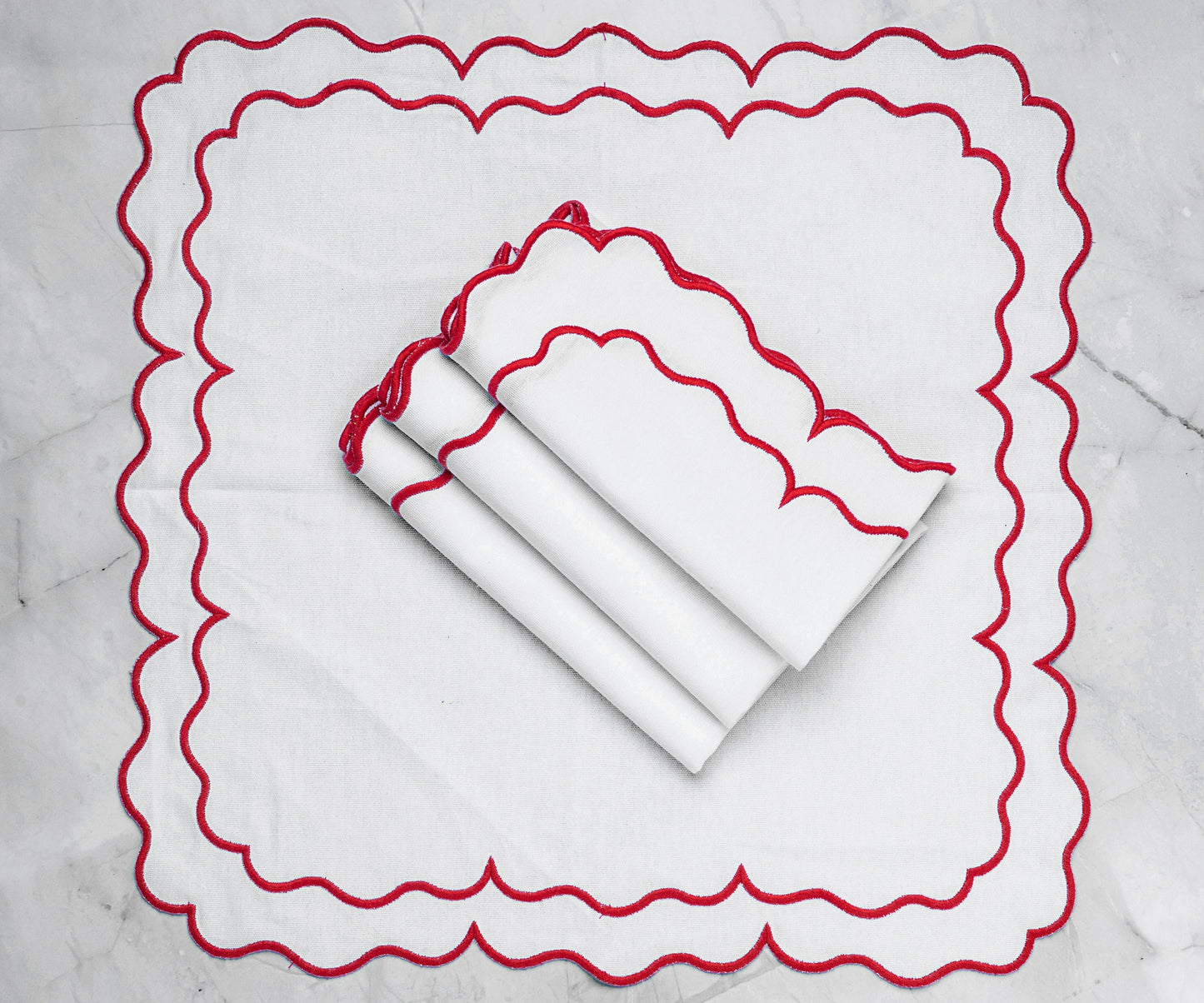 Scallop Trim Napkins - 100% Linen