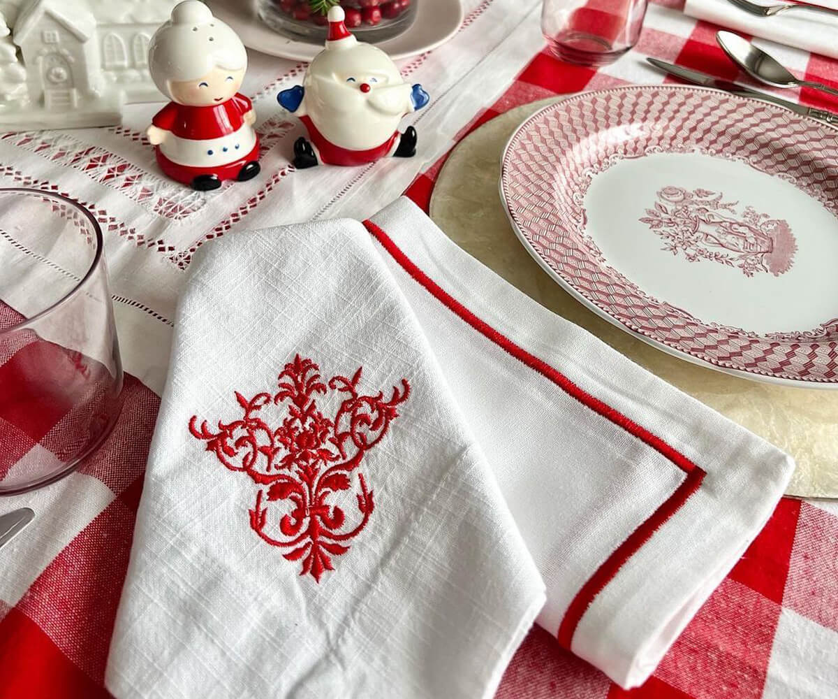 White Wedding Napkins - Victorian Napkins