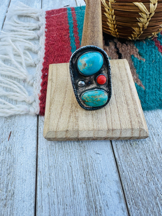Old Pawn Handcrafted Sterling Silver, Turquoise & Coral Ring Size 11