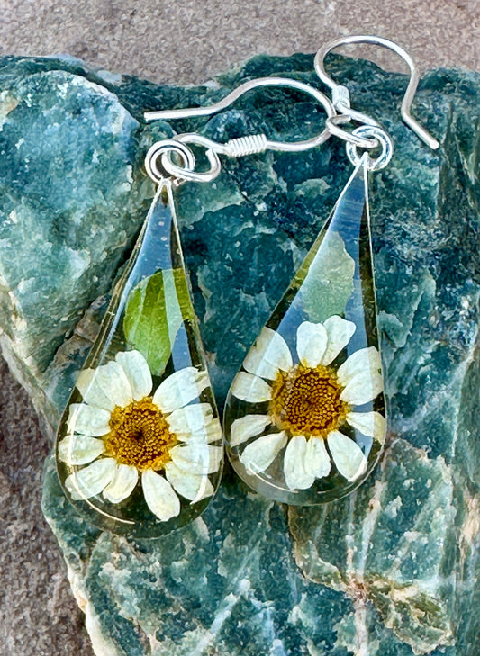 Primavera Teardrop Sterling Silver Daisy Earrings on Hook