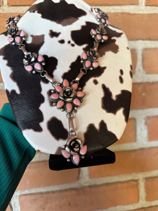 Handcrafted Queen Pink Conch Shell And Sterling Silver Flower Necklace Signed