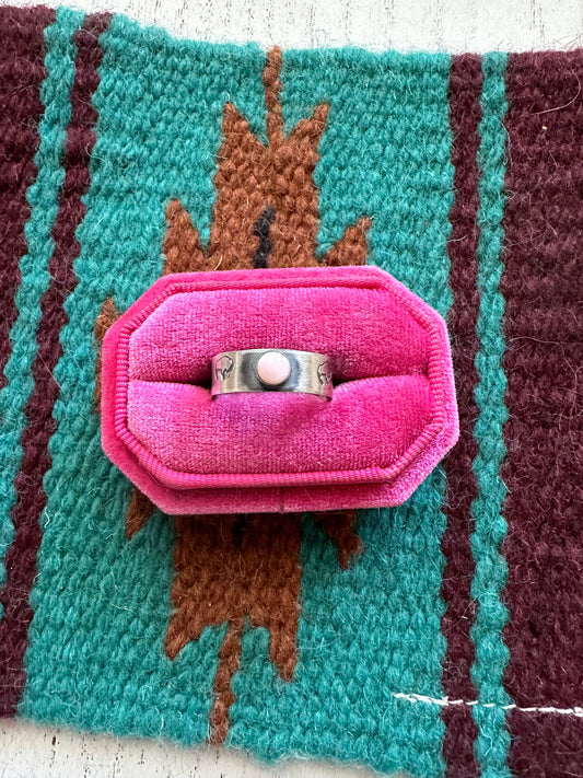 Handcrafted Sterling Silver & Pink Conch Single Stone Ring Signed