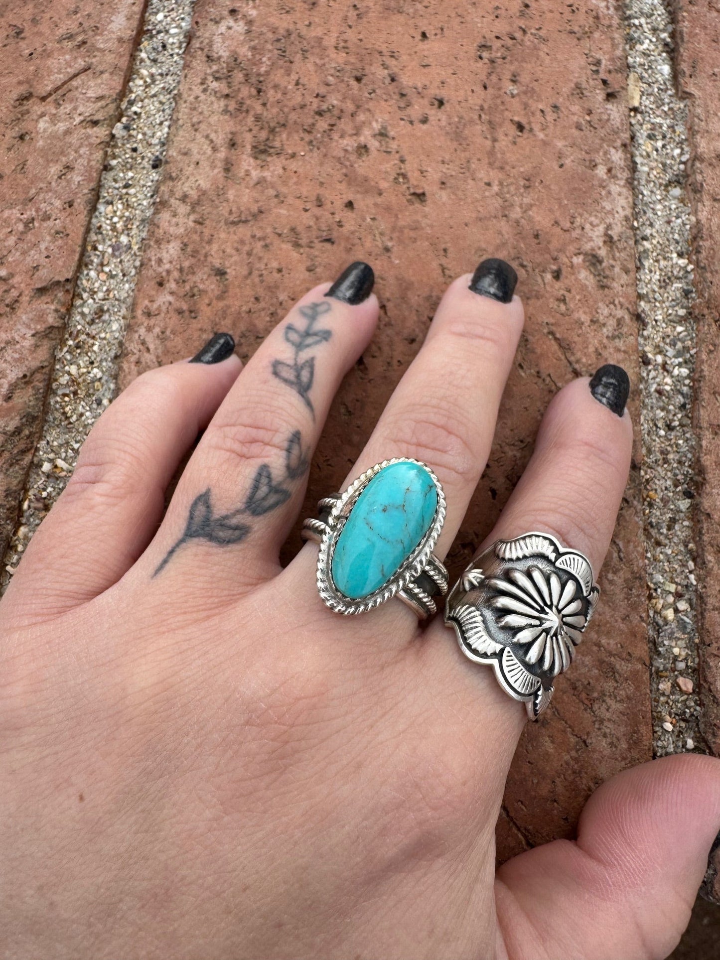 Handcrafted Oval Kingman Turquoise & Sterling Silver Ring size 10.5