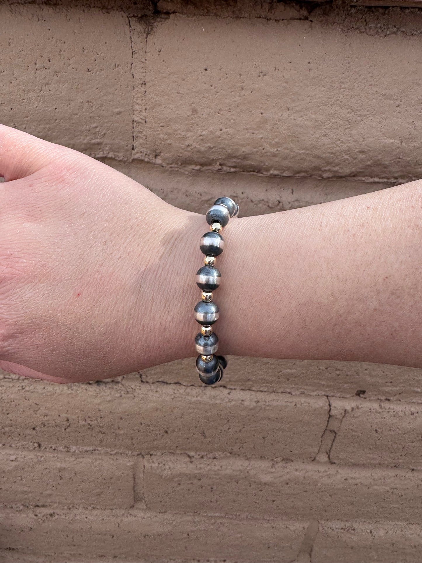 Handcrafted Patterned Gold Overlay & Sterling Silver Pearl 4-8mm Beaded Bracelet 7.5"