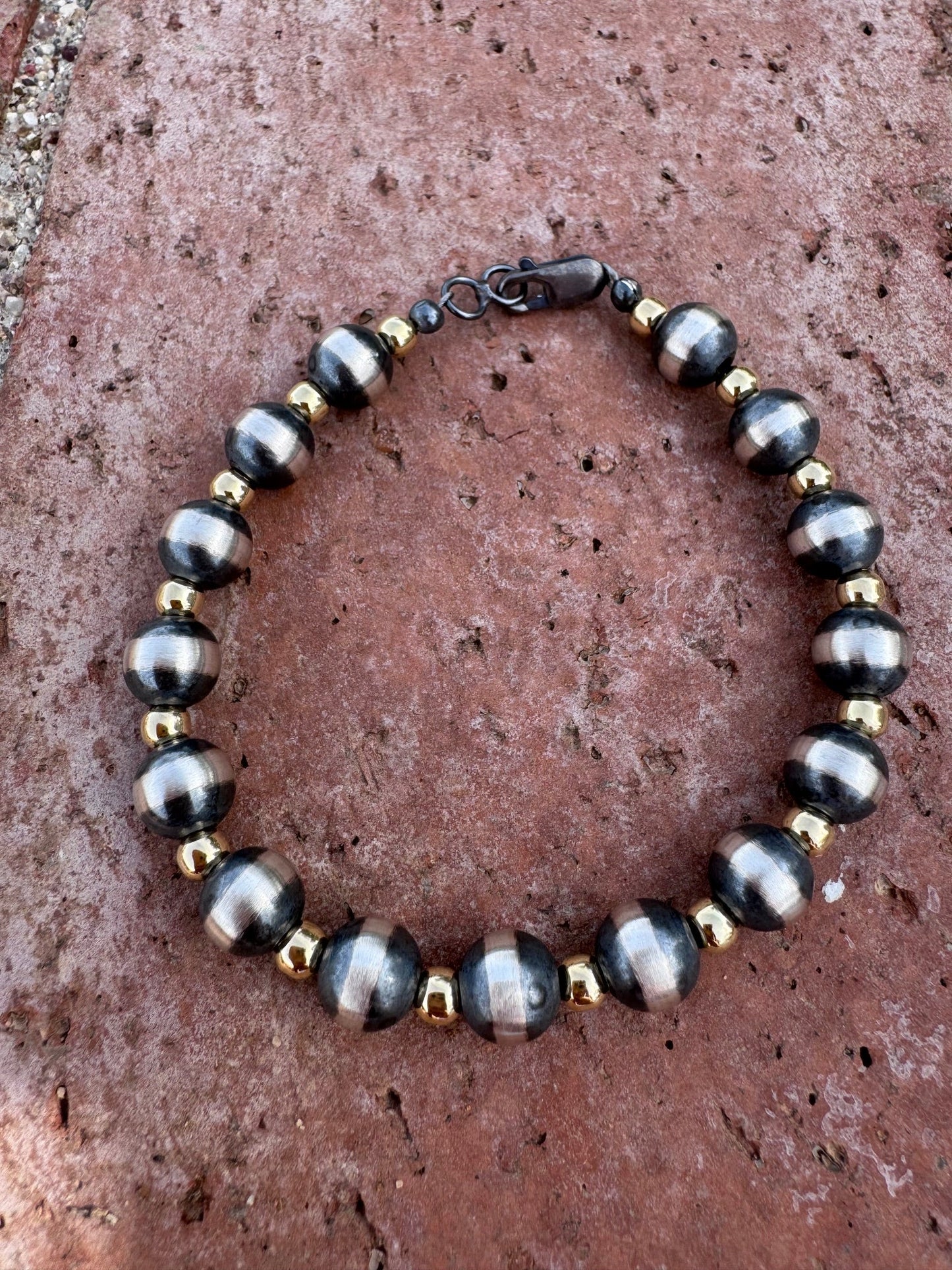 Handcrafted Patterned Gold Overlay & Sterling Silver Pearl 4-8mm Beaded Bracelet 7.5"