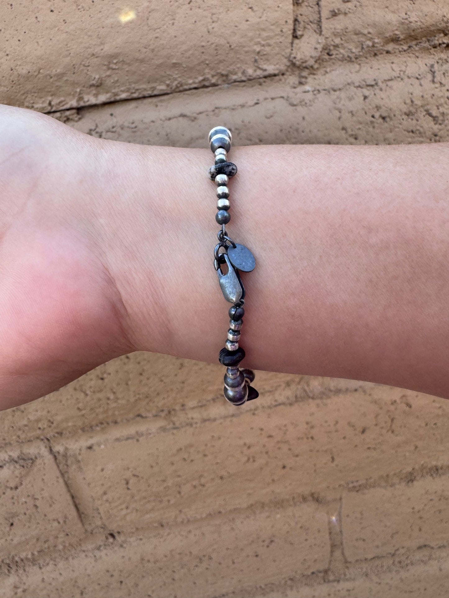 Handcrafted White Buffalo & Sterling Silver Pearl 3-6mm Beaded Bracelet 7.5"