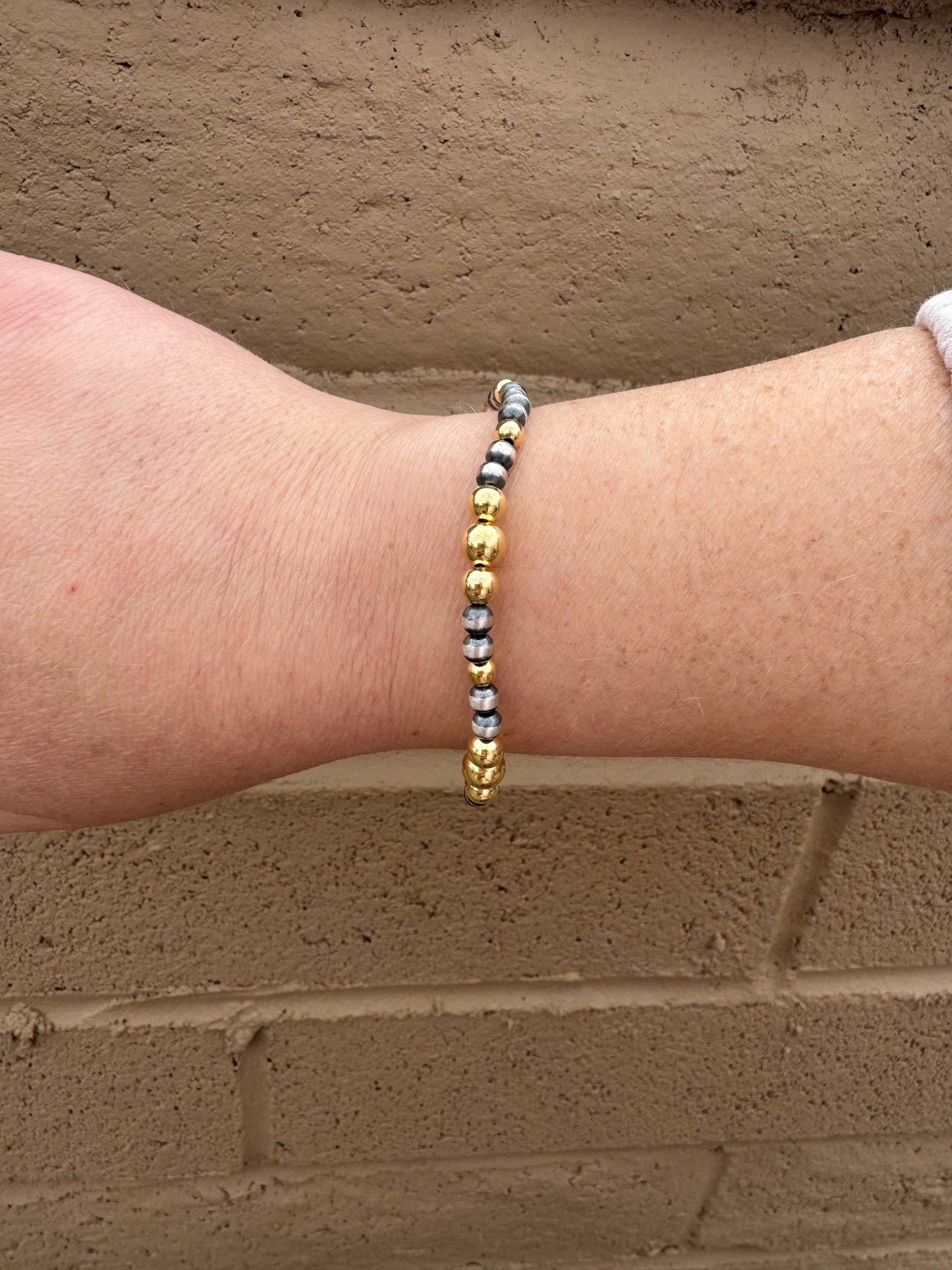 Handcrafted Sterling Silver Gold Bead 4-6mm Beaded Stretch Bracelet