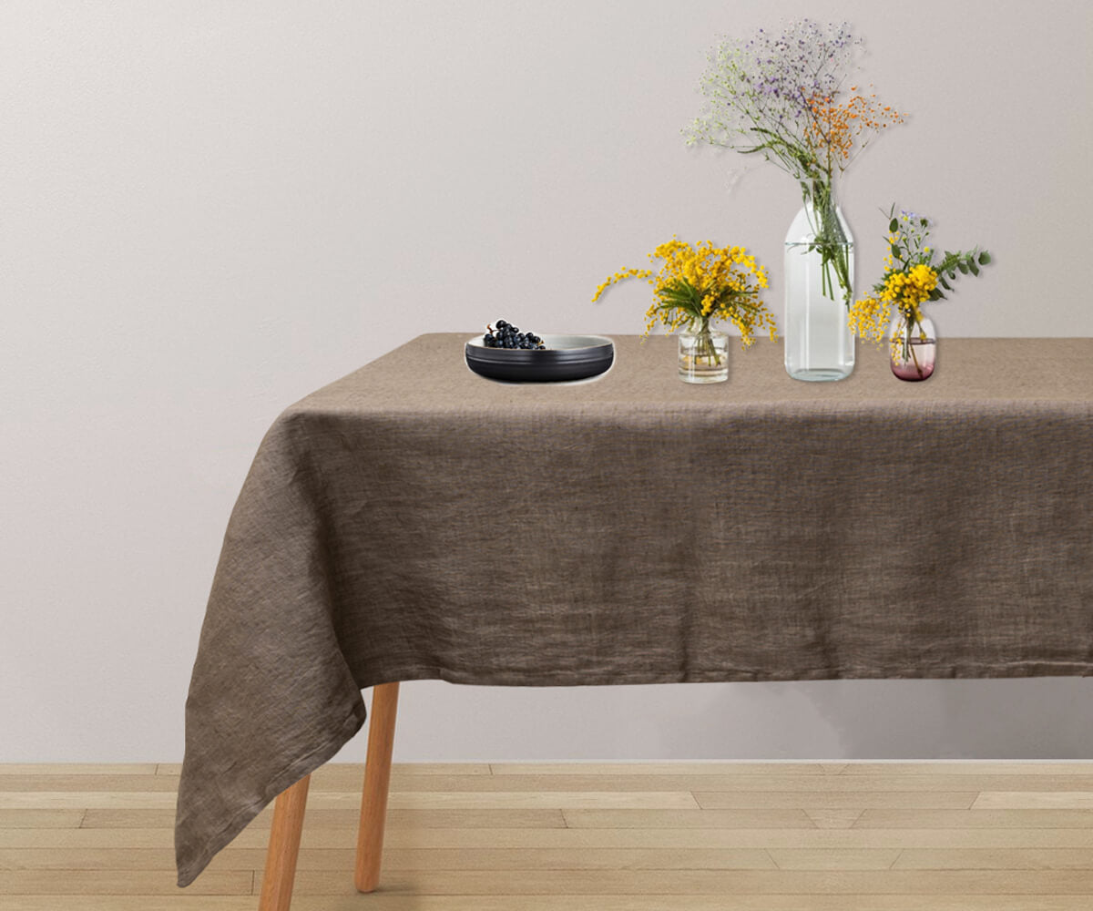 Solid Table Linens