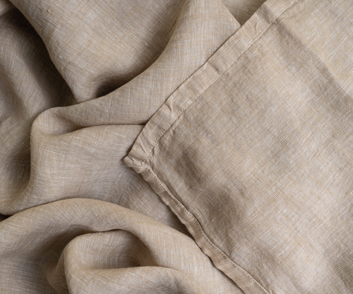 Solid Table Linens