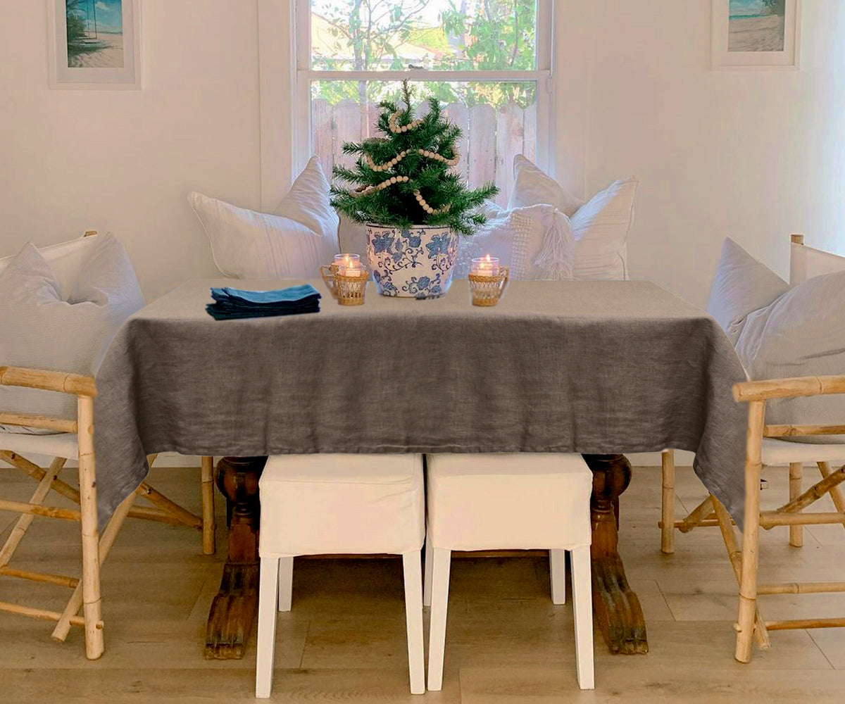 Solid Table Linens