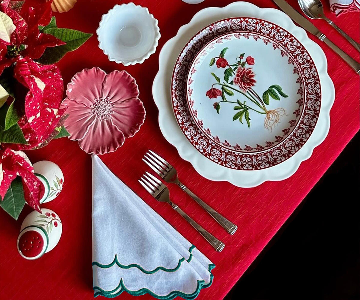 Scallop Trim Napkins - 100% Linen