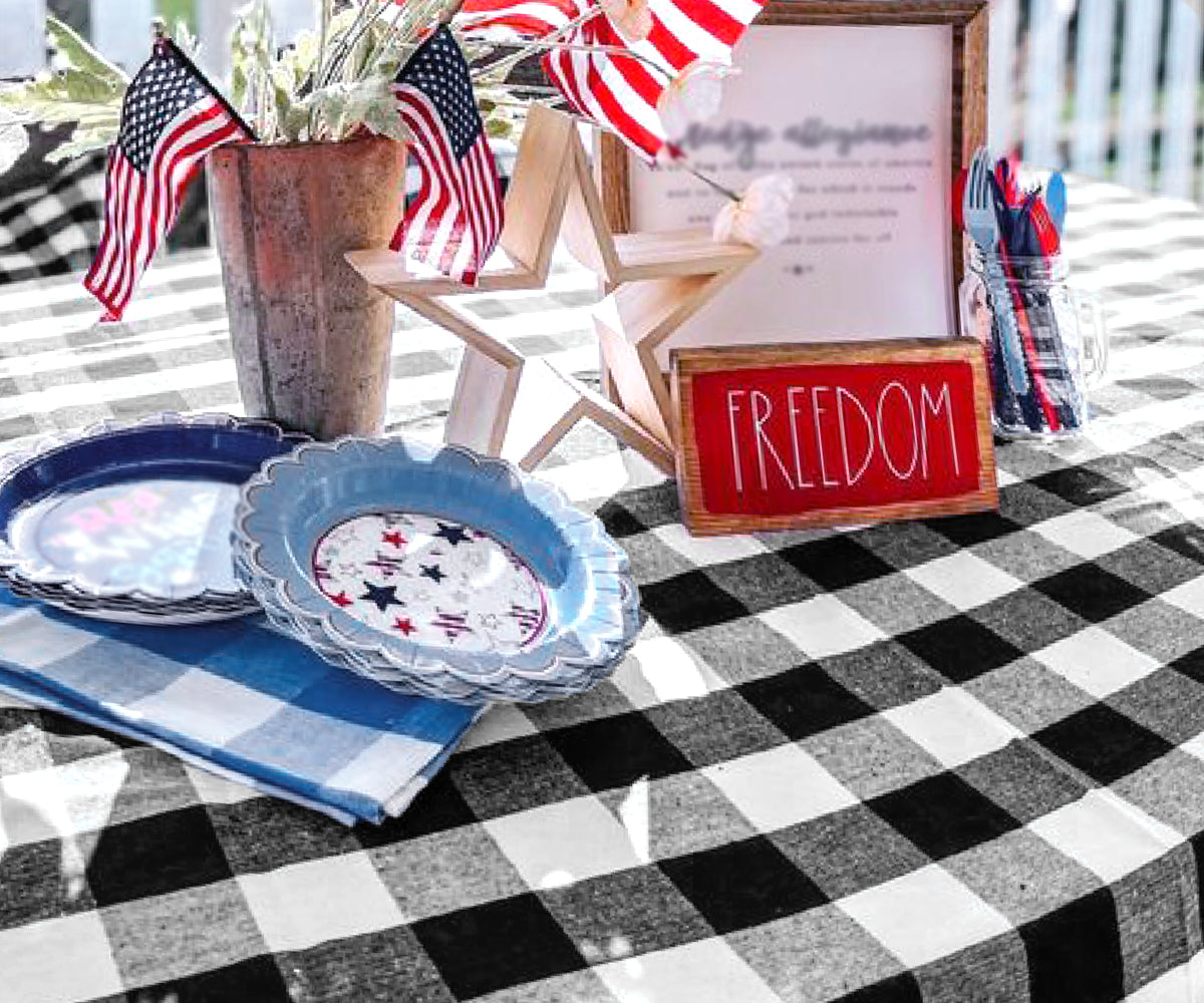 Round Tablecloth - Buffalo Plaid Table cloths