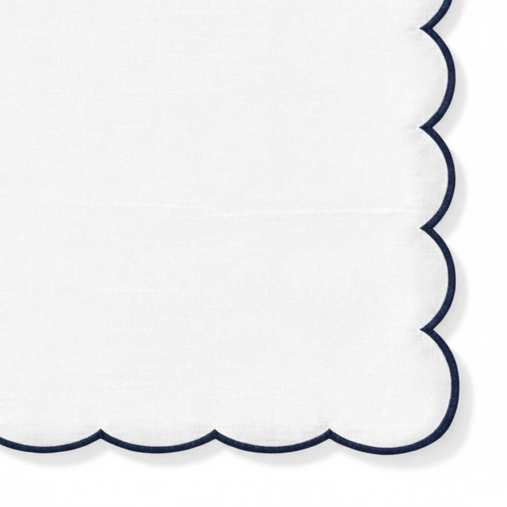 White Napkins With Scalloped Trim