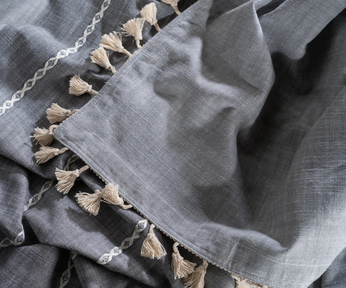 Striped Tablecloth - Tassel Tablecloth