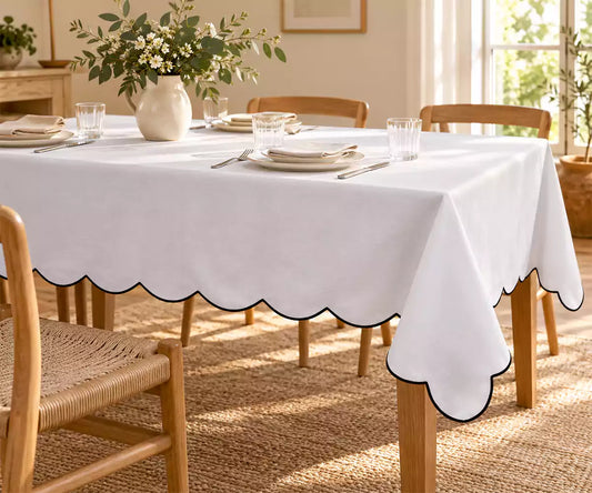 Black and White Tablecloth - Wavy Edge