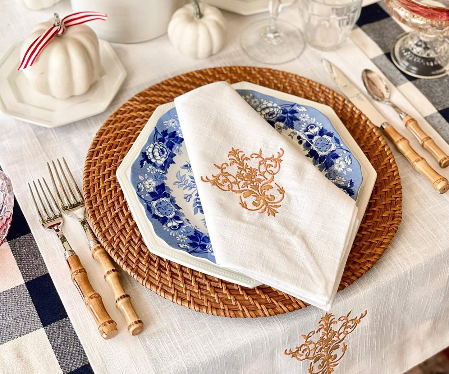 White Wedding Napkins - Victorian Napkins