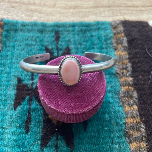 Handcrafted Pink Conch & Sterling Silver Adjustable Oval Cuff Bracelet Signed
