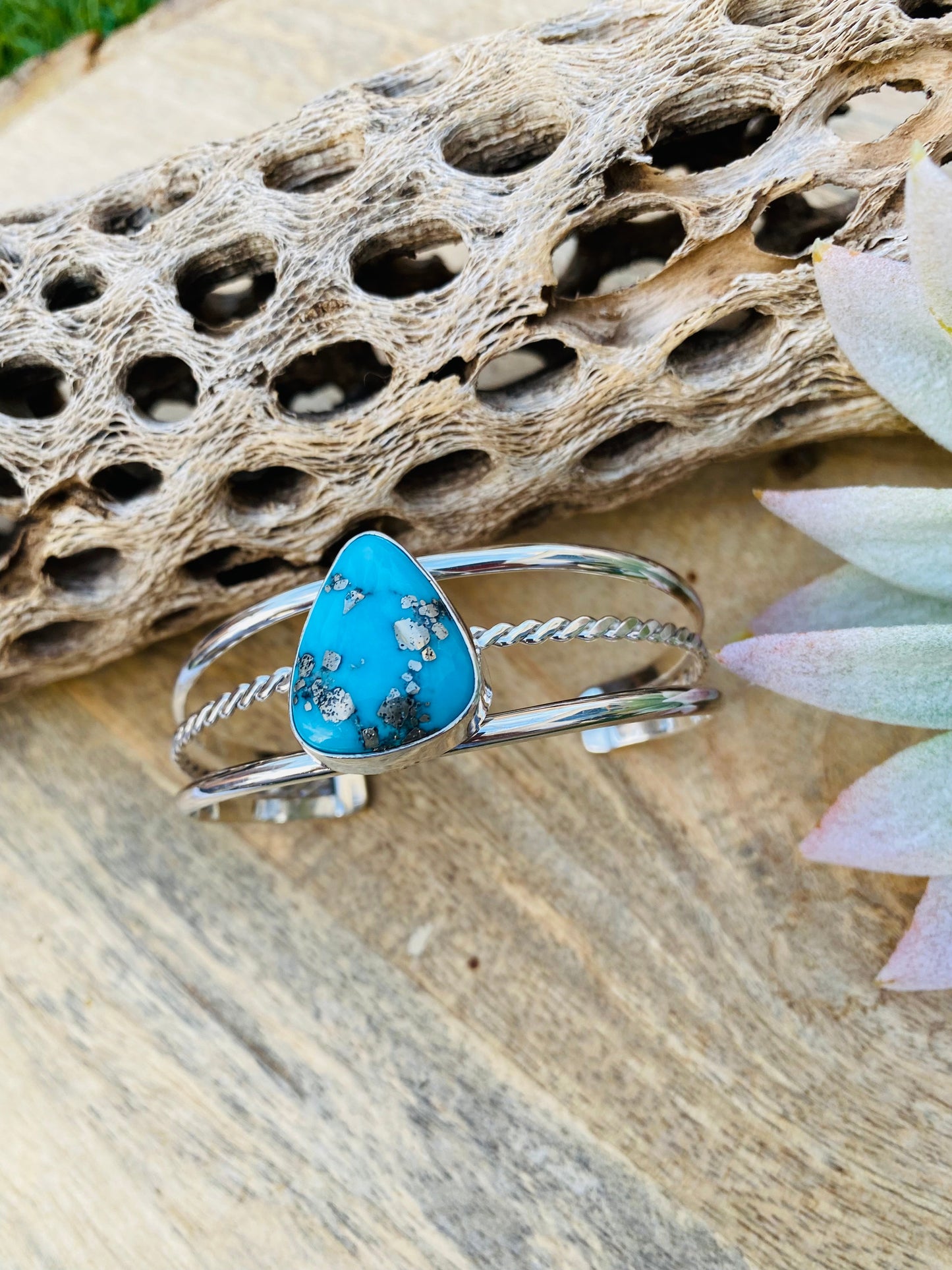 Handcrafted  Kingman Turquoise & Sterling Silver Cuff Bracelet