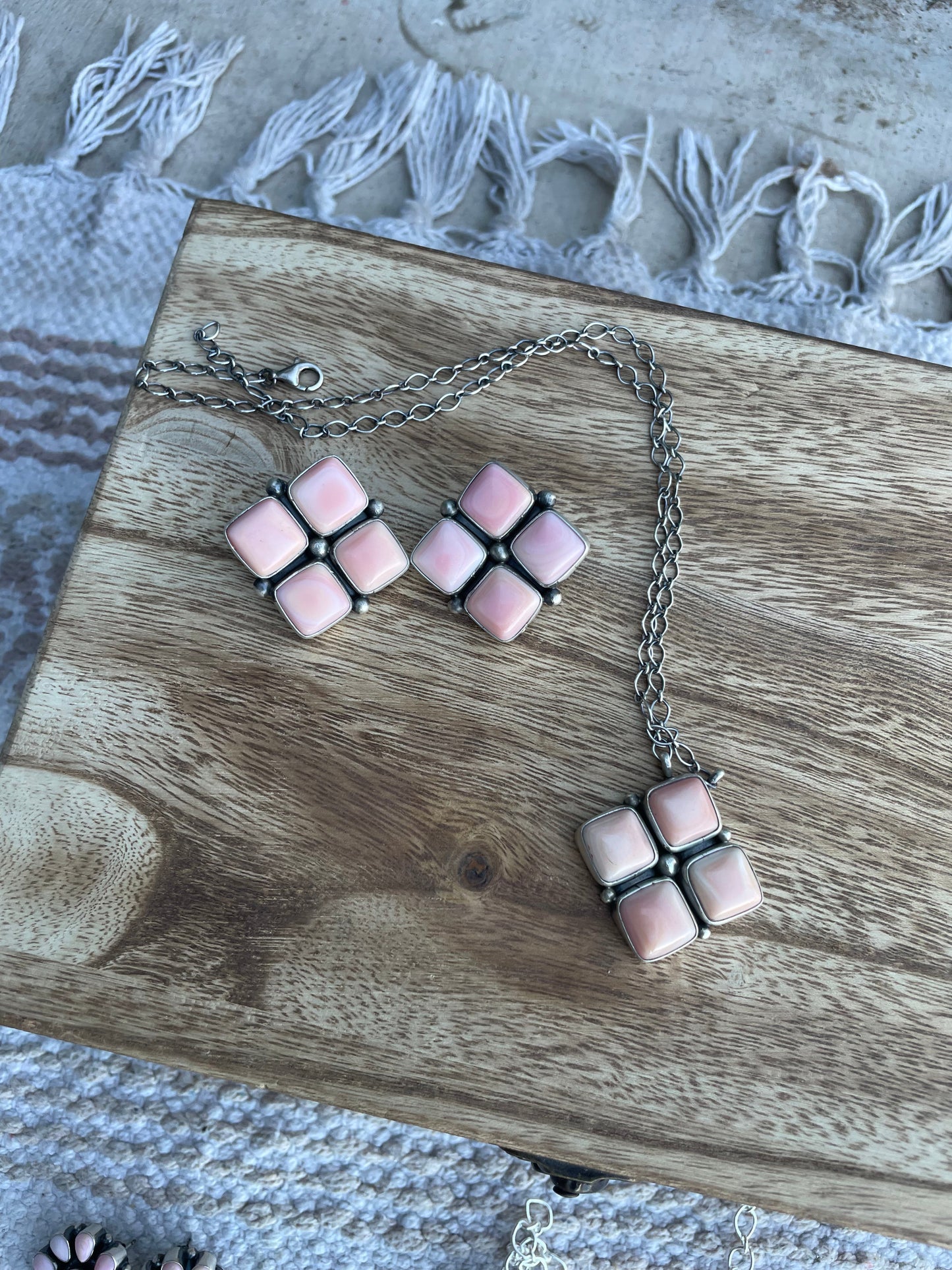 Handcrafted Queen Pink Conch Shell And Sterling Silver Necklace Signed