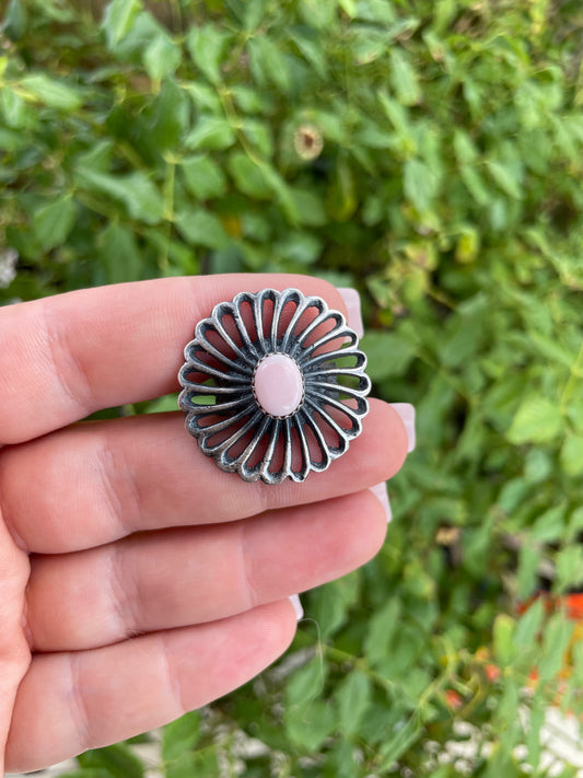 Gorgeous Handcrafted Pink Conch And Sterling Silver Adjustable Flower Ring Signed K Billah