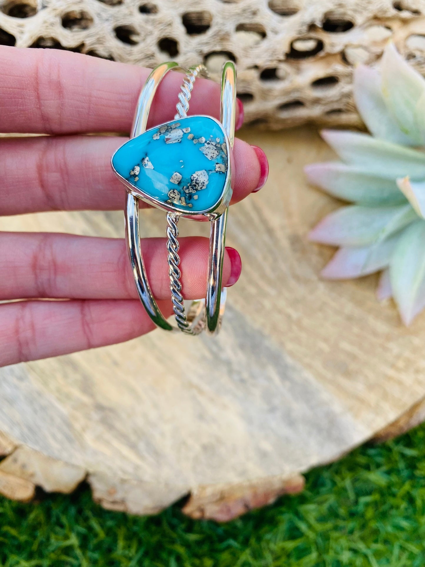 Handcrafted  Kingman Turquoise & Sterling Silver Cuff Bracelet