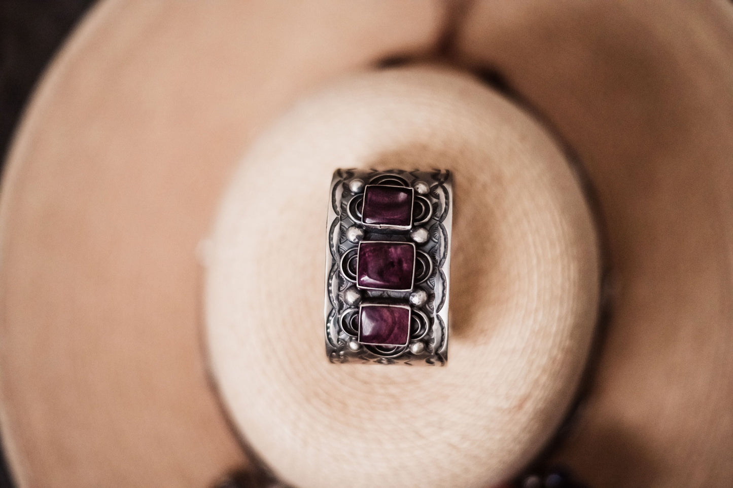 Navajo Sterling Silver And Purple Spiny Cuff Chimney Butte Signed