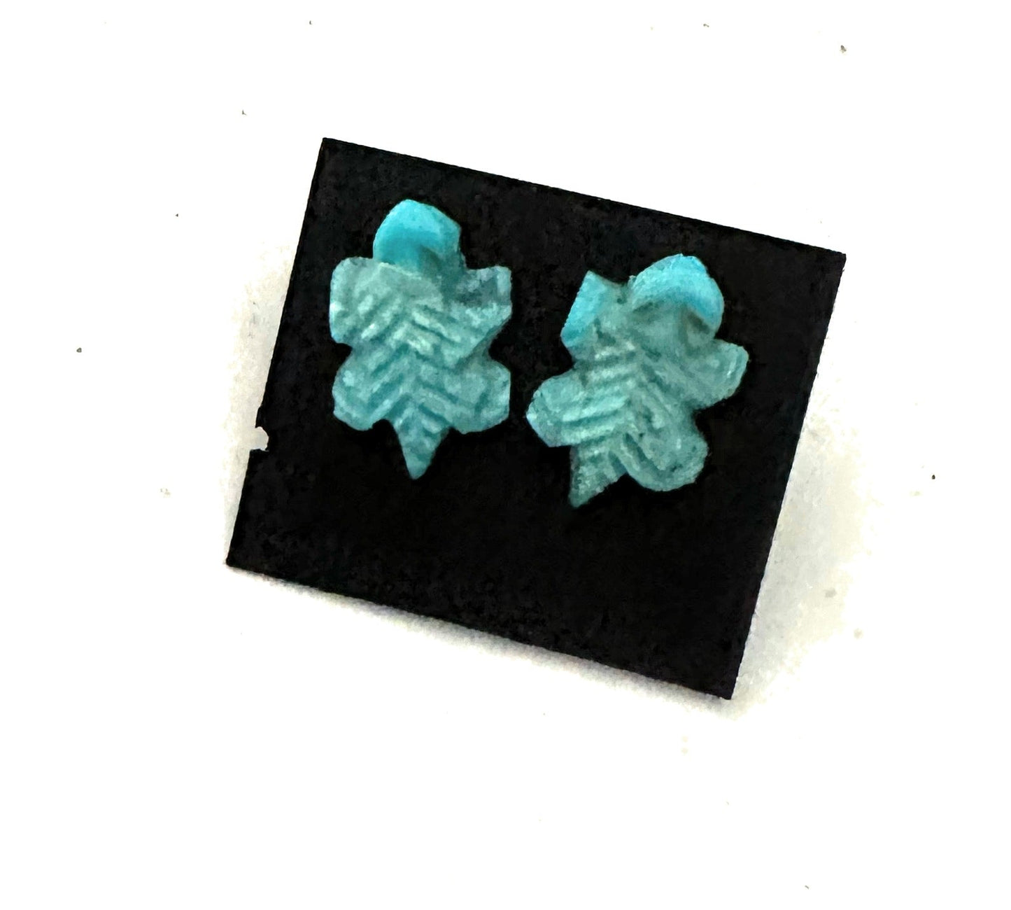Handcrafted Hand Carved Turquoise Fetish Lizard Stud Earrings
