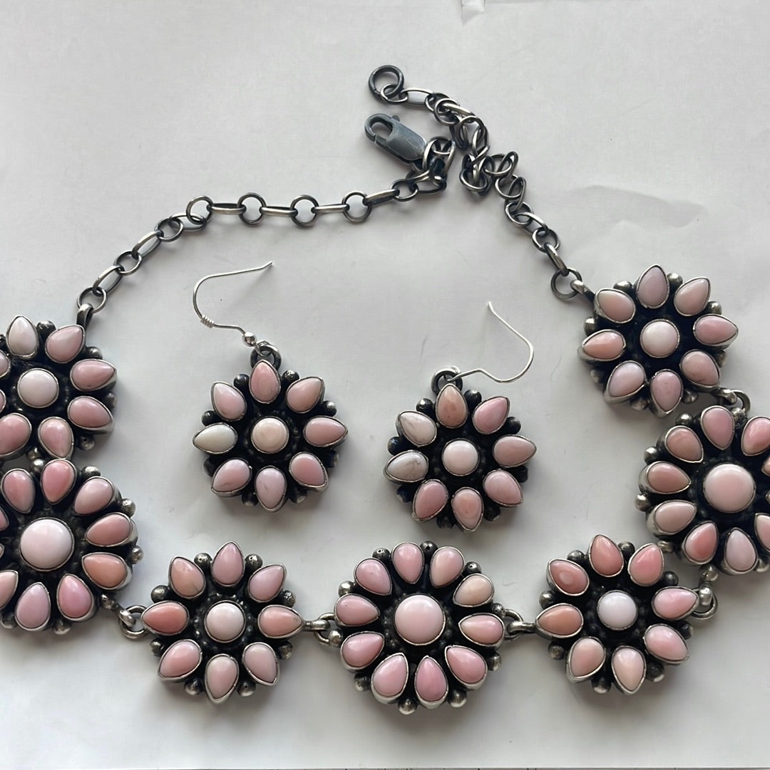 “The Delaney” Handcrafted Queen Pink Conch Shell And Sterling Silver Necklace Earrings Set Signed