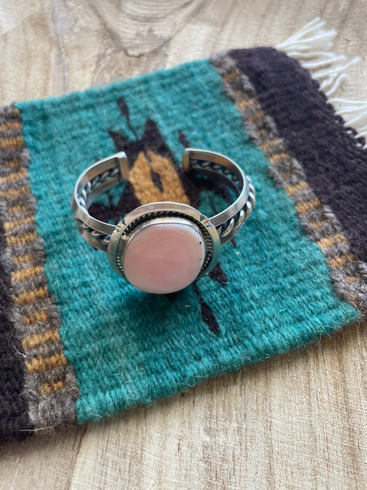 Handcrafted Pink Conch Sterling Silver Cuff Bracelet Signed /