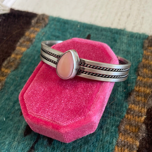 Navajo Pink Conch & Sterling Silver Adjustable Tear Drop Cuff Bracelet Signed Tahe