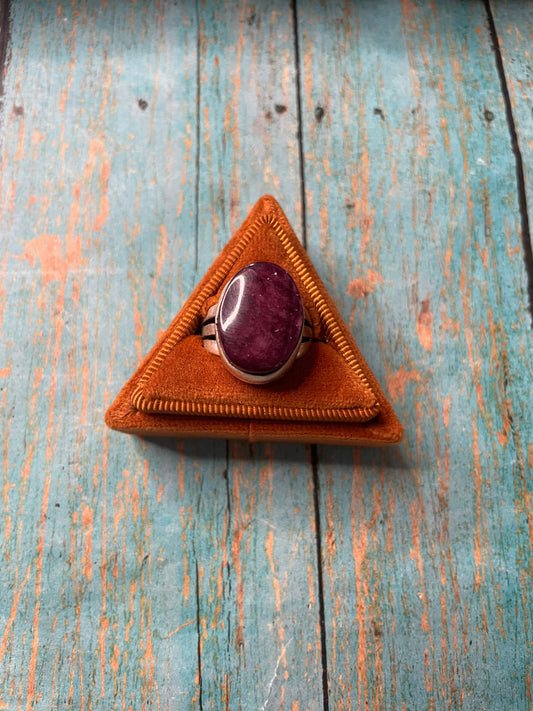 Old Pawn Handcrafted Sterling Silver & Charorite Ring Size 8.5