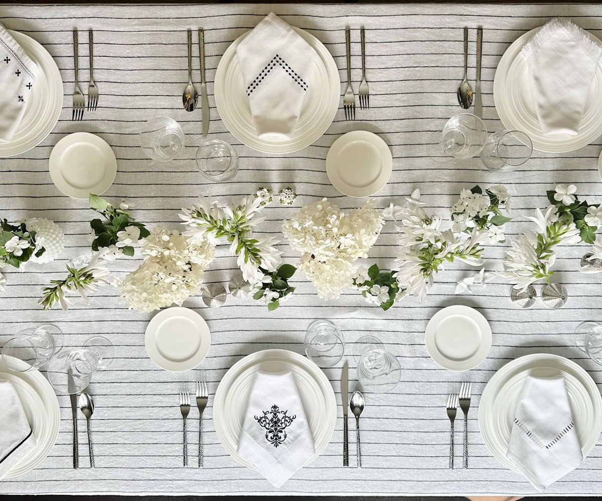 Harmonie Napkins - White Cloth Napkins Bulk
