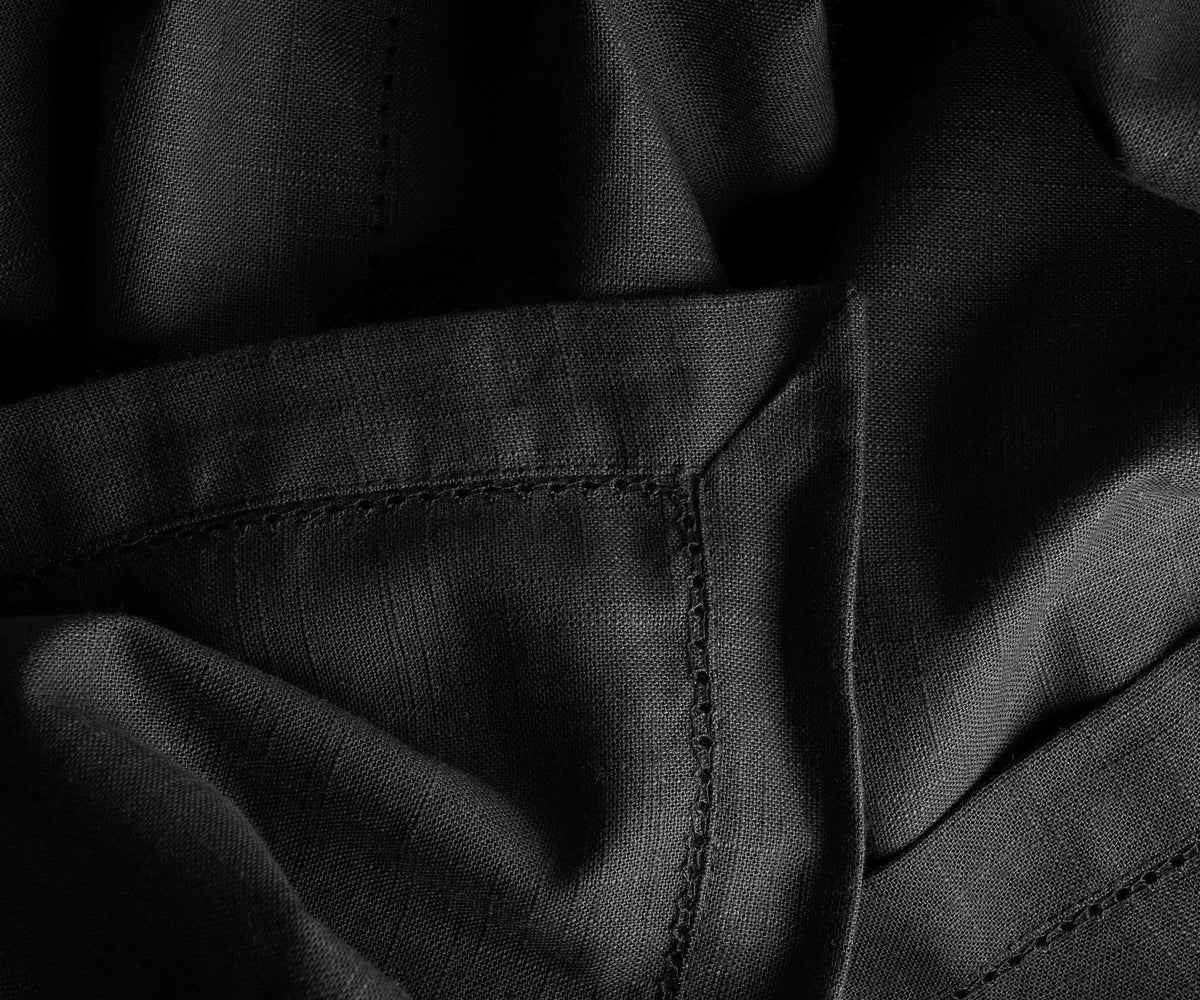 Black Circle Tablecloth