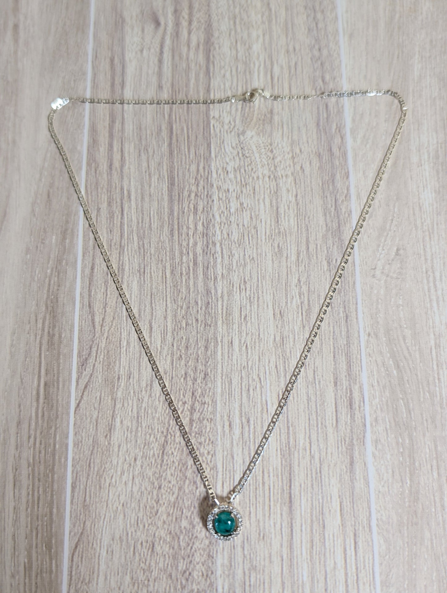 Emerald Necklace in Sterling Silver 1ct set 7A