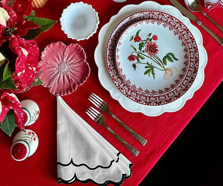 Scallop Trim Napkins - 100% Linen