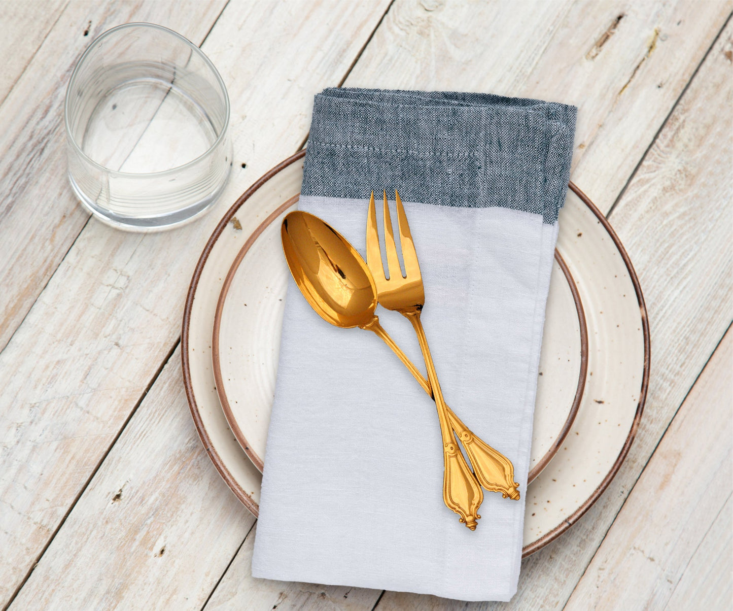 White Linen Napkins - Green Border