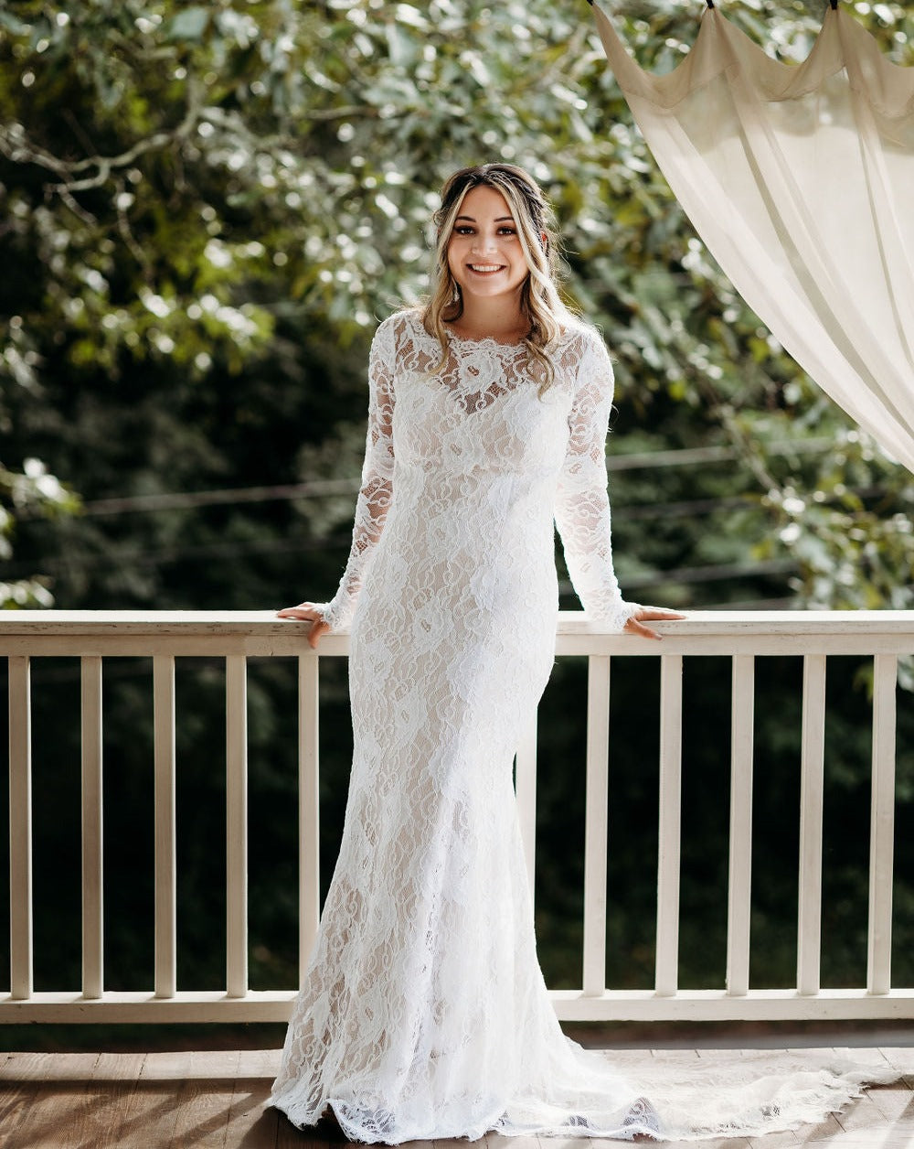 Lace wedding gowns with sleeves in Nigeria - Legit.ng
